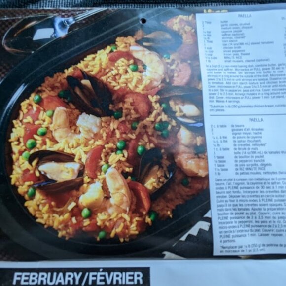 15% OFF Vintage 1988 Calendar/Planner Featuring Monthly Recipes © 1987 - Picture 10 of 16